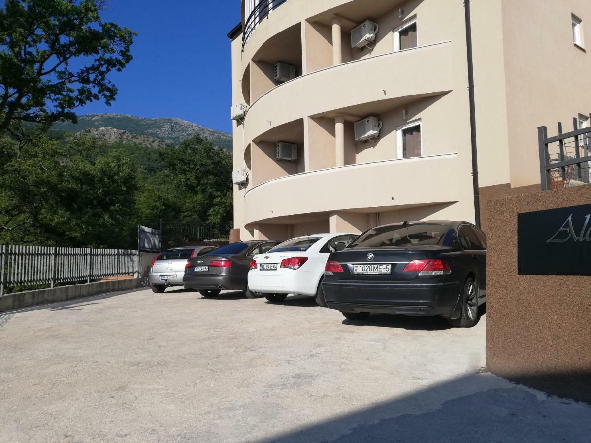 Alessandra Apartments 스베티스테판 외부 사진